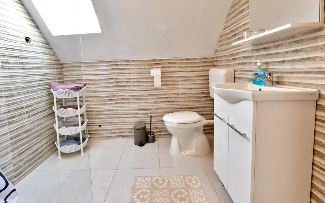 Apartamento Kuca Za Odmor Roby Saborsko Exterior foto