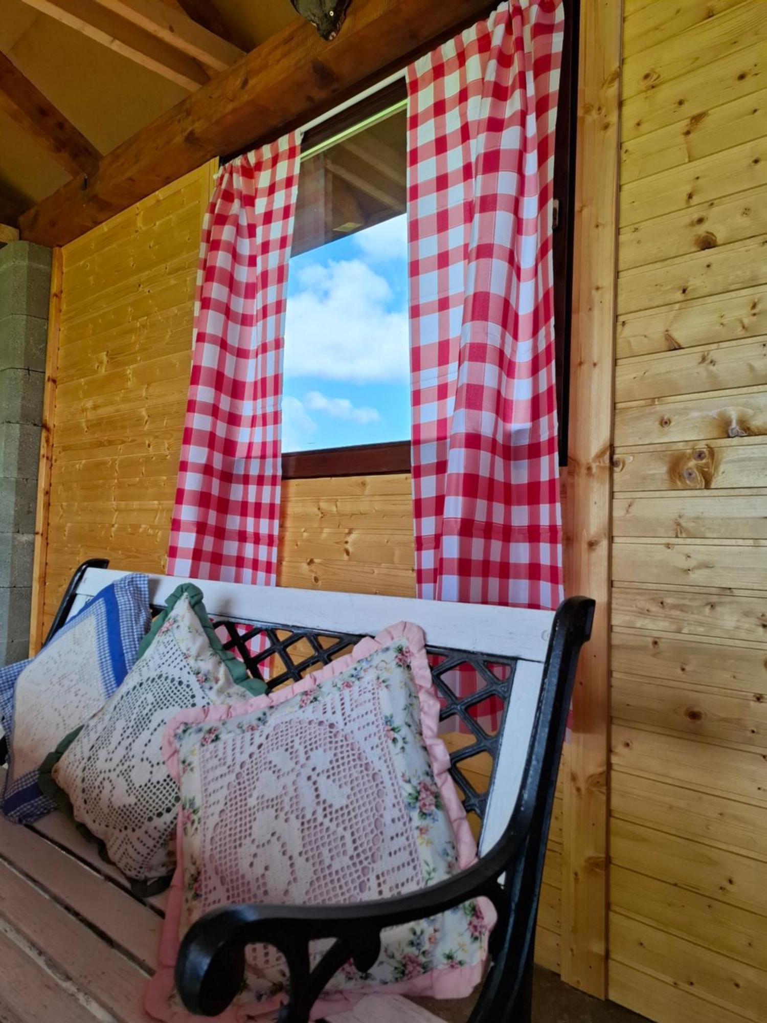 Apartamento Kuca Za Odmor Roby Saborsko Exterior foto
